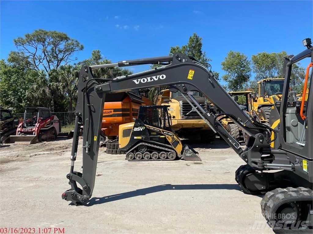 Volvo ECR58F Гусеничні екскаватори