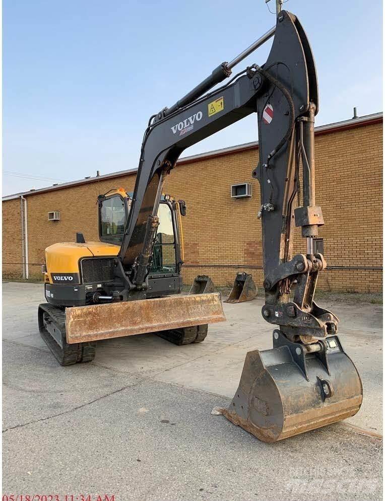 Volvo ECR88D Гусеничні екскаватори