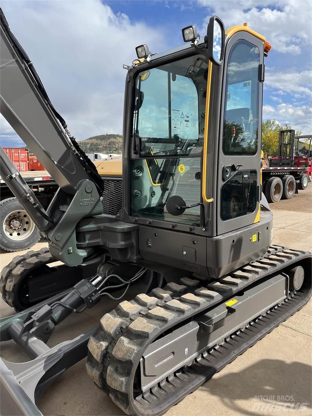 Volvo ECR88D Гусеничні екскаватори
