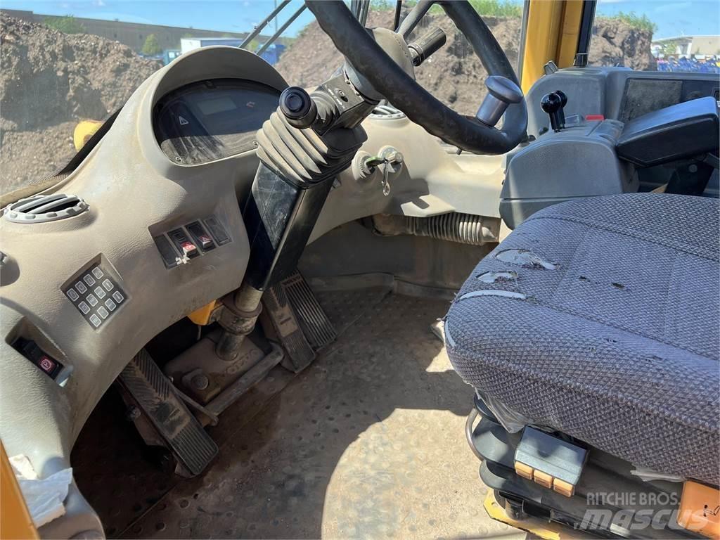 Volvo L110E Фронтальні навантажувачі