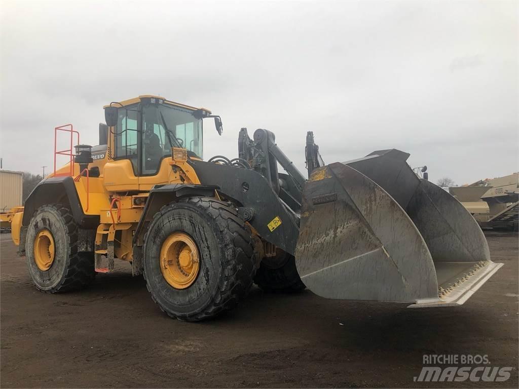 Volvo L220H Фронтальні навантажувачі