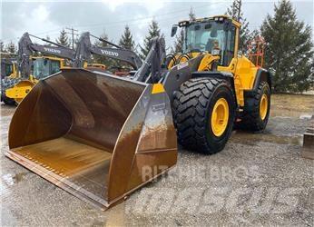 Volvo L220H Фронтальні навантажувачі