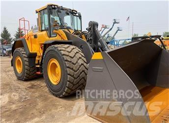 Volvo L220H Фронтальні навантажувачі