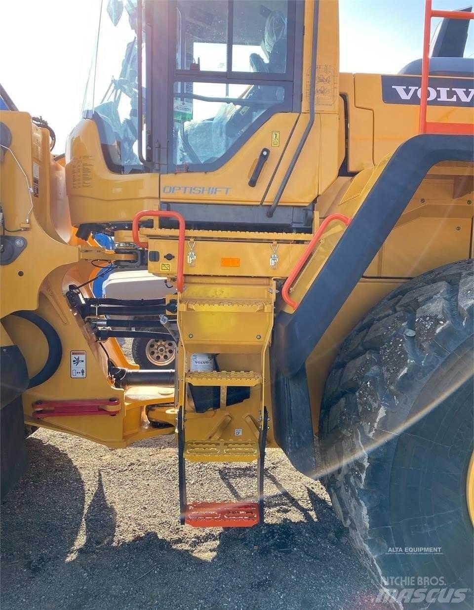 Volvo L220H Фронтальні навантажувачі