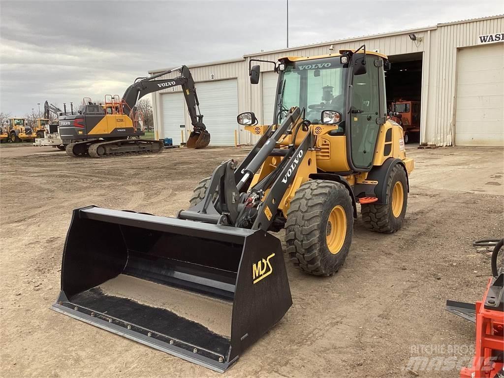 Volvo L25H Фронтальні навантажувачі