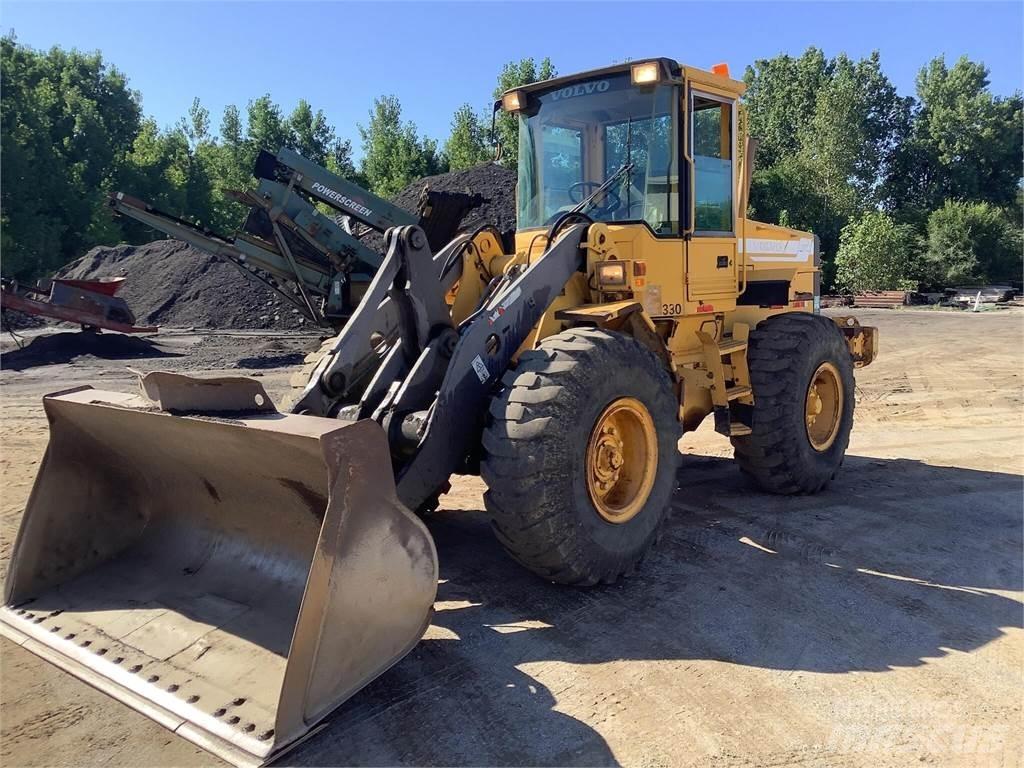 Volvo L70C Фронтальні навантажувачі