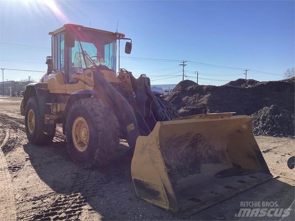 Volvo L70G Фронтальні навантажувачі