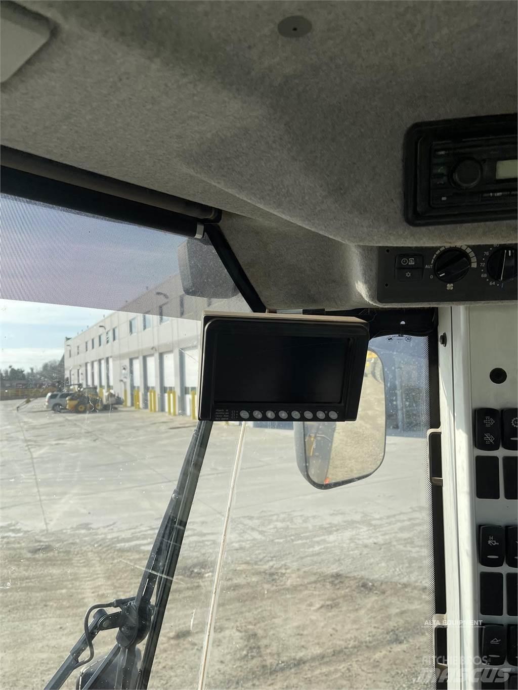 Volvo L70H Фронтальні навантажувачі