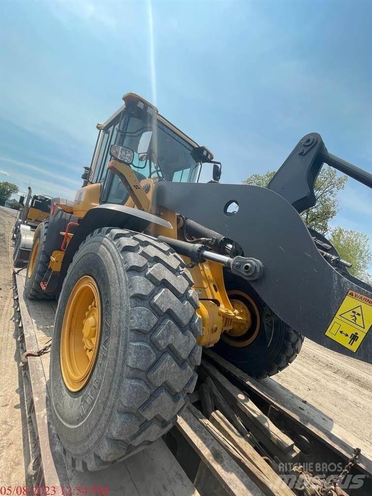 Volvo L70H Фронтальні навантажувачі