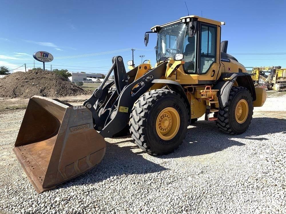 Volvo L70H Фронтальні навантажувачі