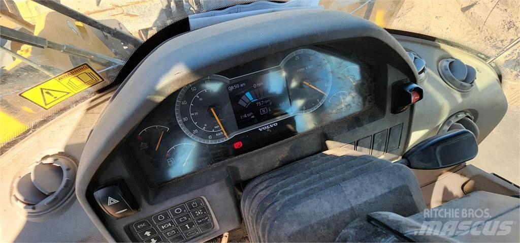 Volvo L90H Фронтальні навантажувачі