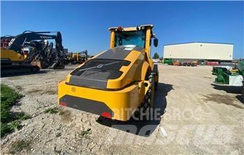 Volvo SD115B Котки тротуарні