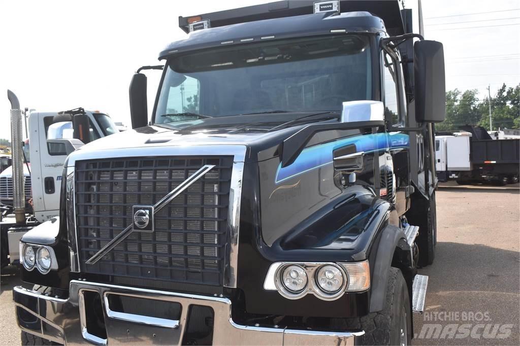 Volvo VHD104F300 Самоскиди