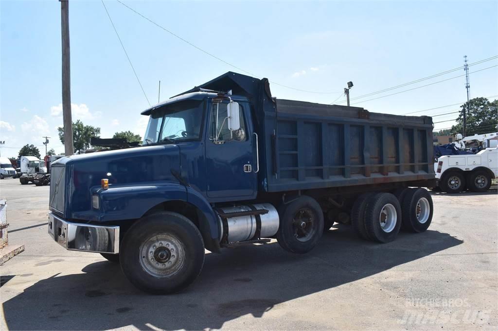 Volvo WG64T Самоскиди