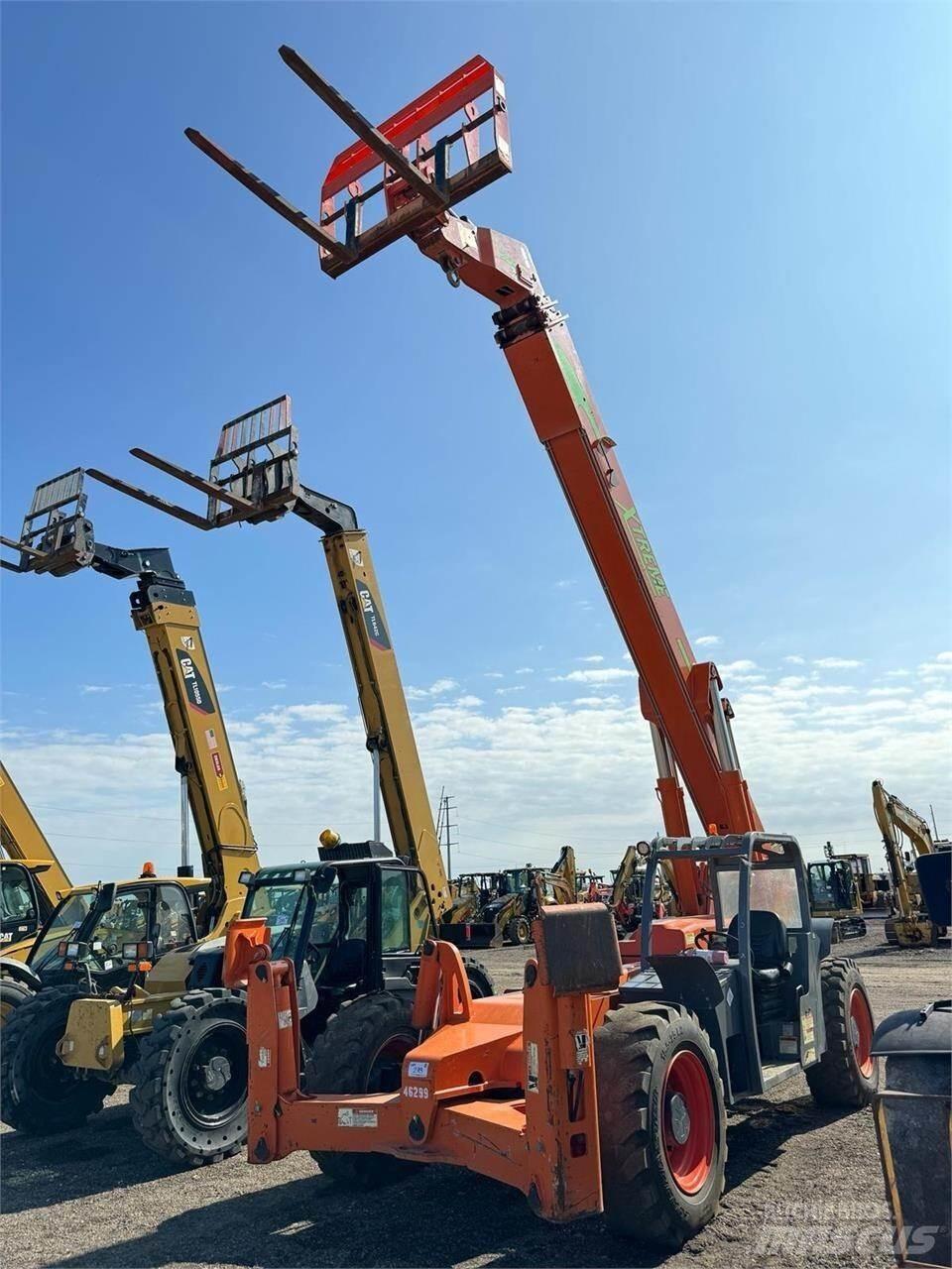 Xtreme MFG XRM1254 Телескопічні навантажувачі