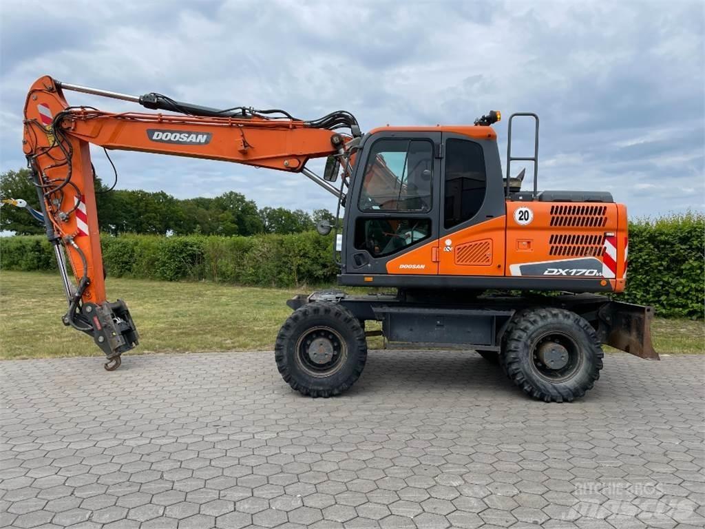 Doosan DX170W-5 Колісні екскаватори