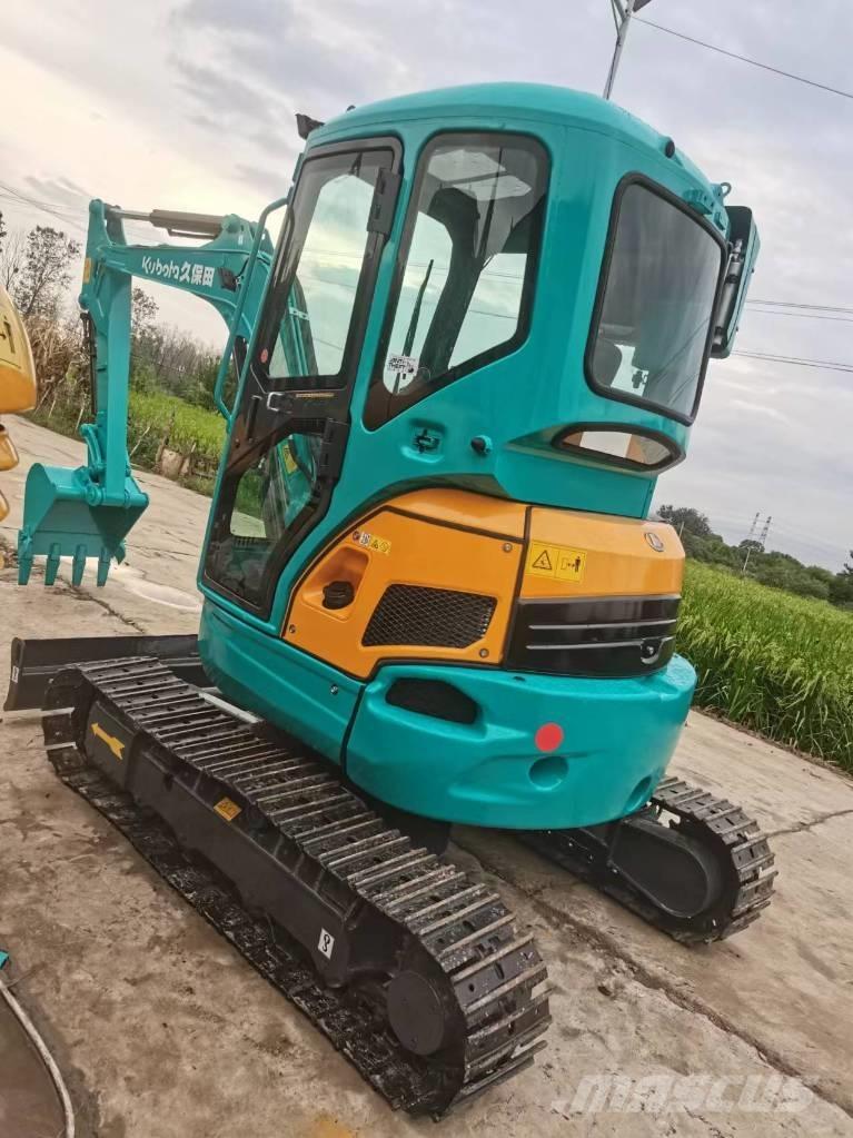 Kubota KX 135 Гусеничні екскаватори