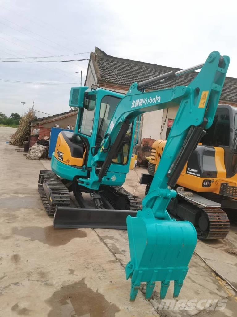 Kubota KX 135 Гусеничні екскаватори