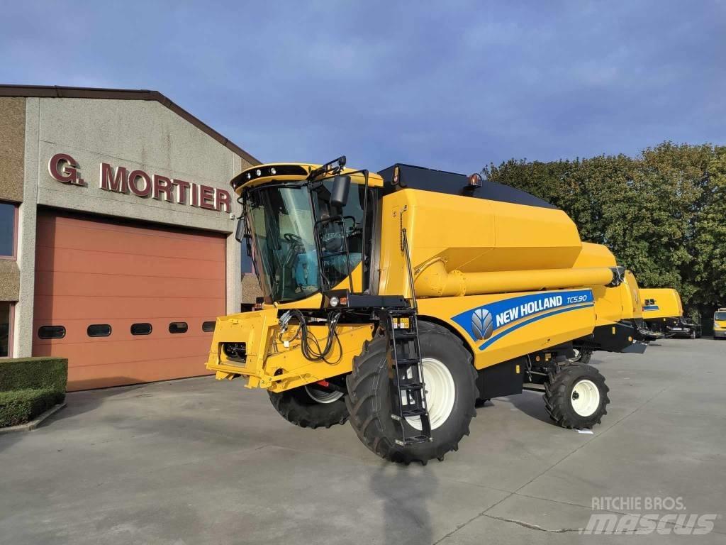 New Holland TC 5.90 Зернозбиральні комбайни