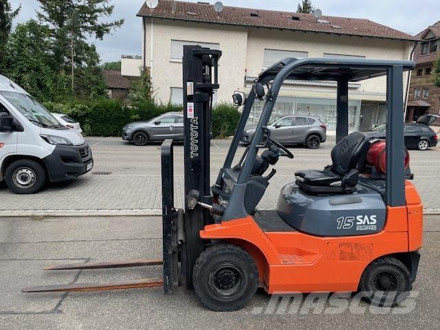 Toyota 42-7FGF15 Газові навантажувачі