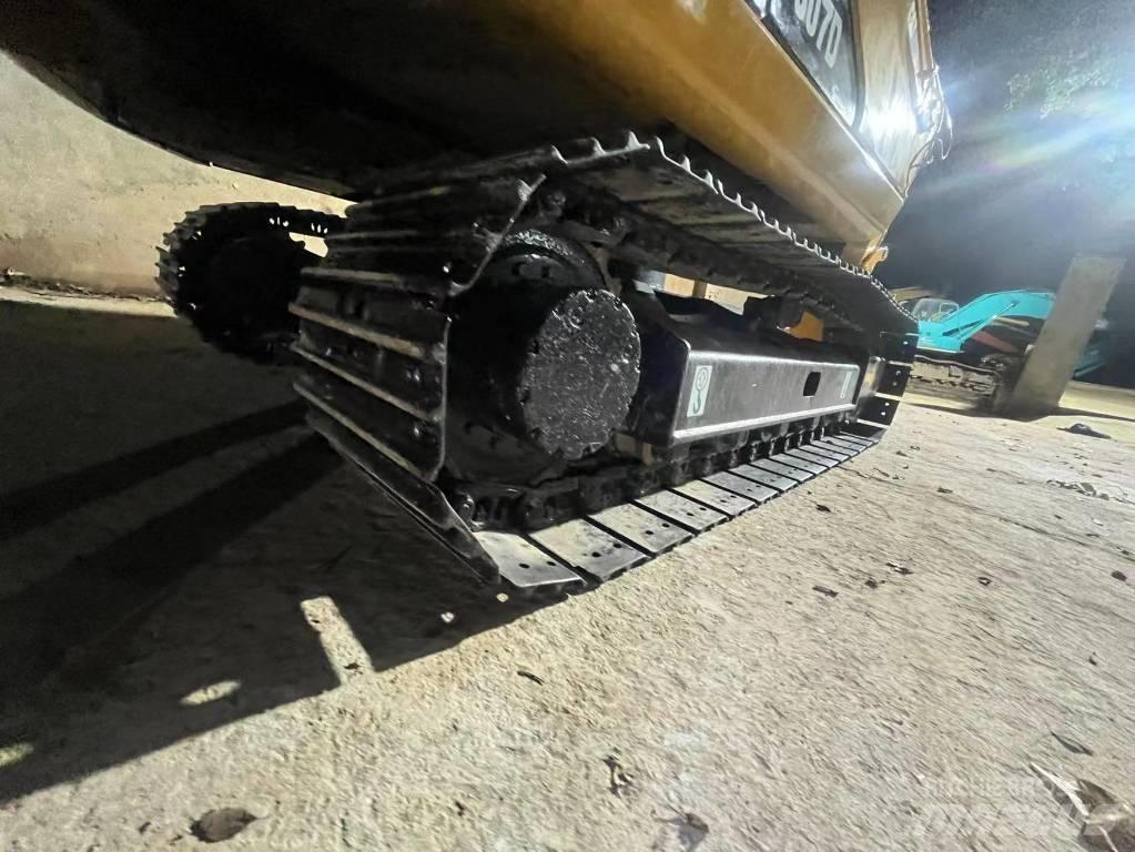 CAT 307 D Гусеничні екскаватори