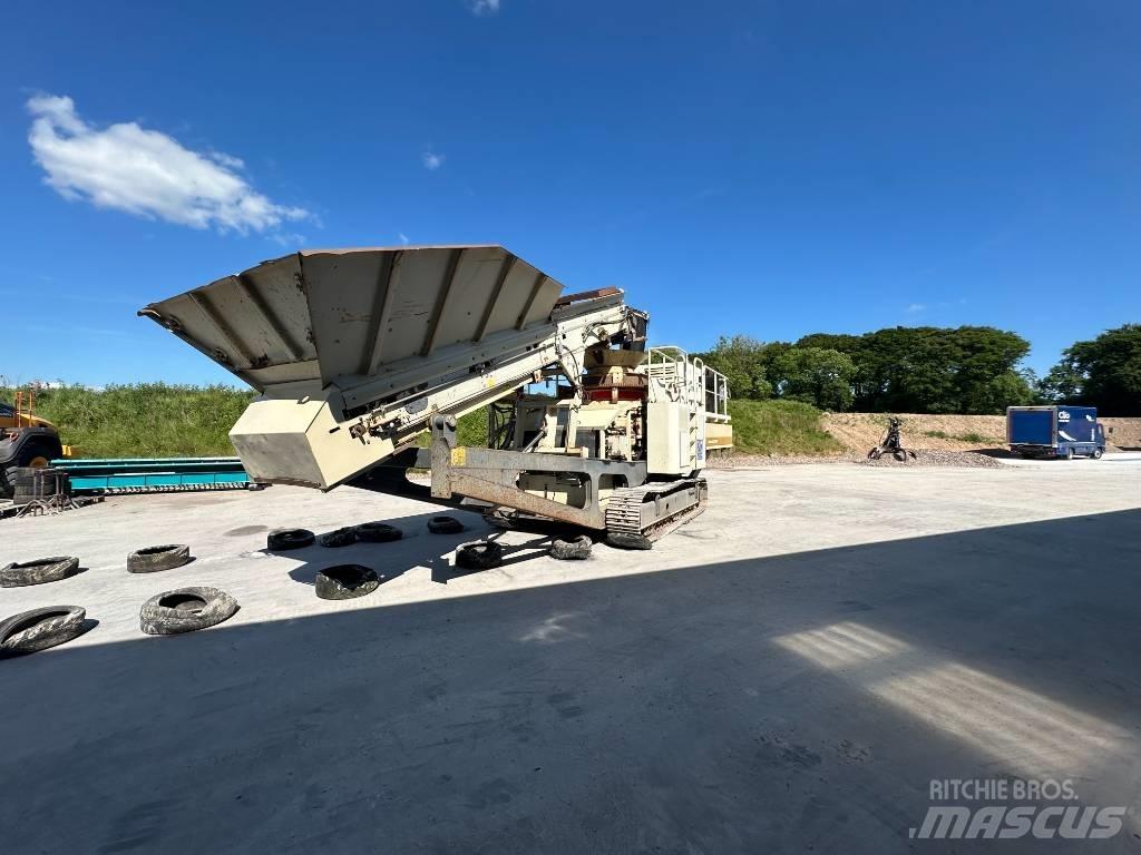 Metso LT 200 HP Мобільні дробарки