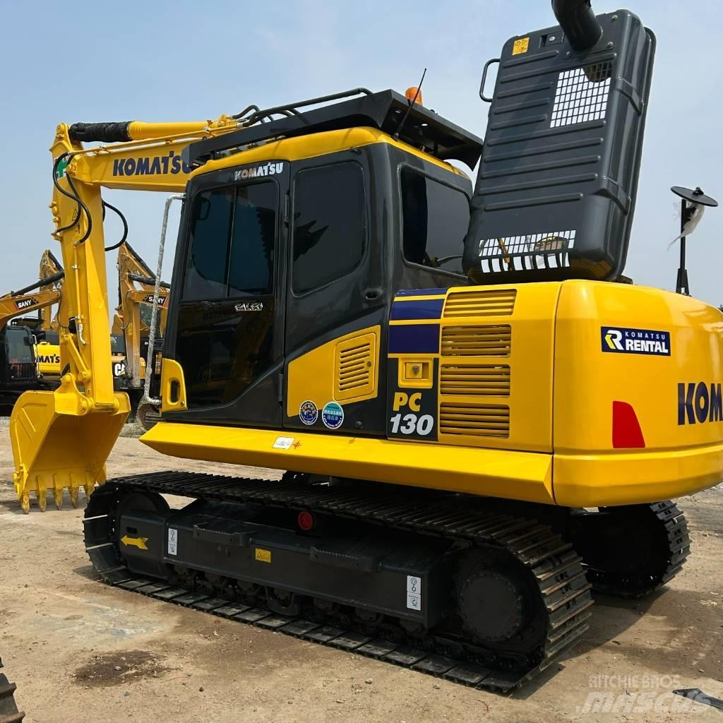 Komatsu 130 Гусеничні екскаватори