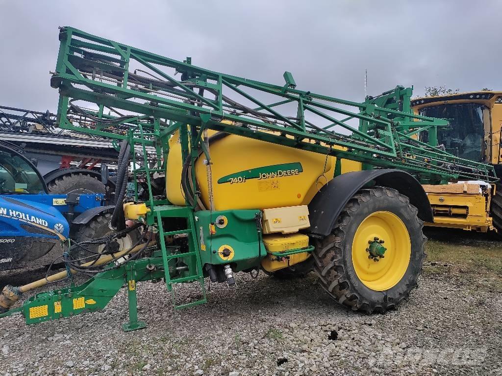John Deere 740 i Причіпні обприскувачі