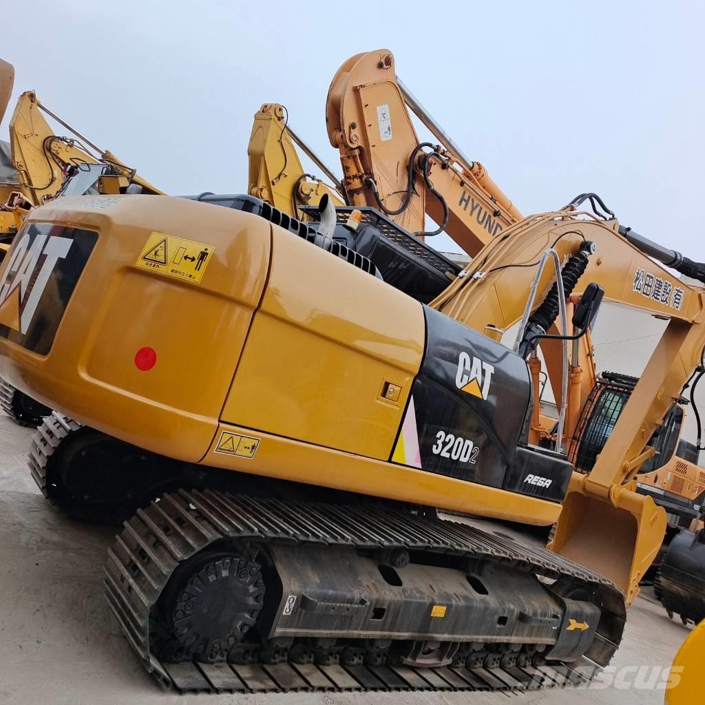 CAT 320 D 2 L Гусеничні екскаватори