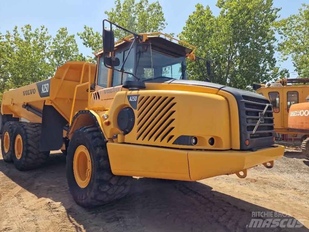 Volvo A 25 D Зчленовані самоскиди