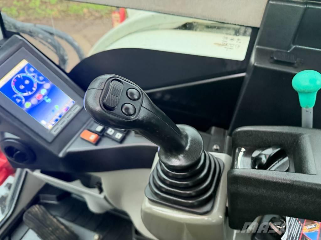 Takeuchi TB 295 W Колісні екскаватори