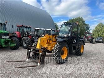 JCB 535-95 Телескопічний навантажувач