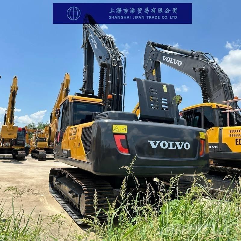 Volvo EC 220 Гусеничні екскаватори
