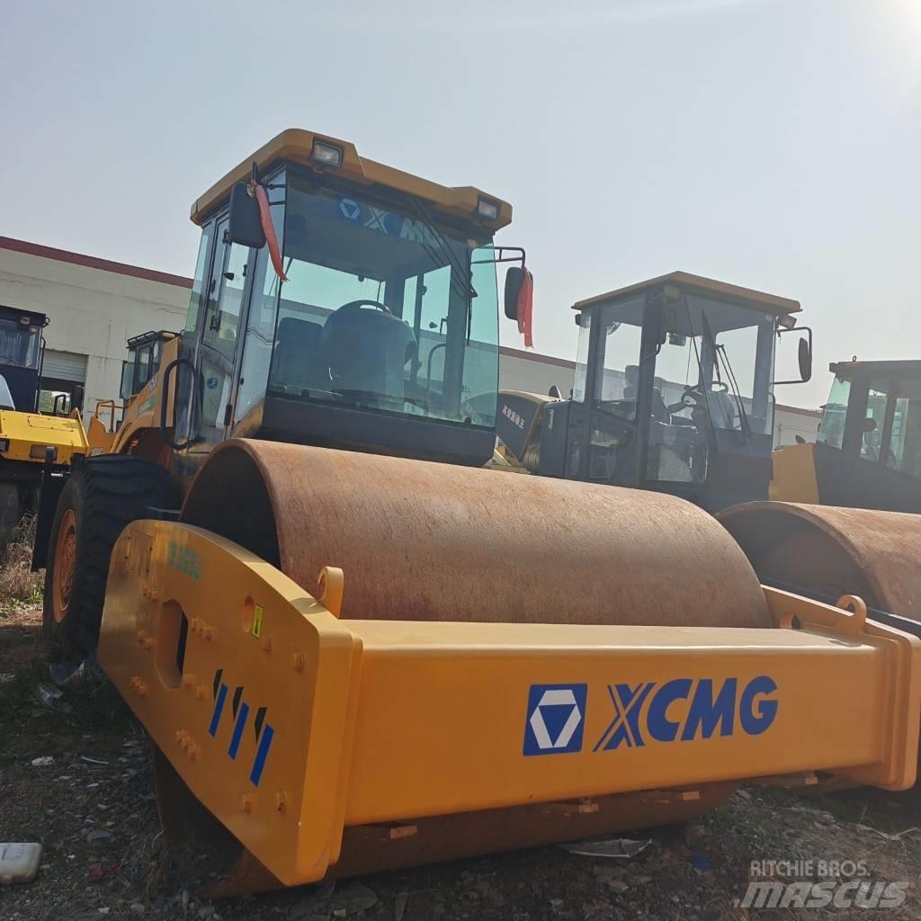XCMG XS 263 J Грунтові котки