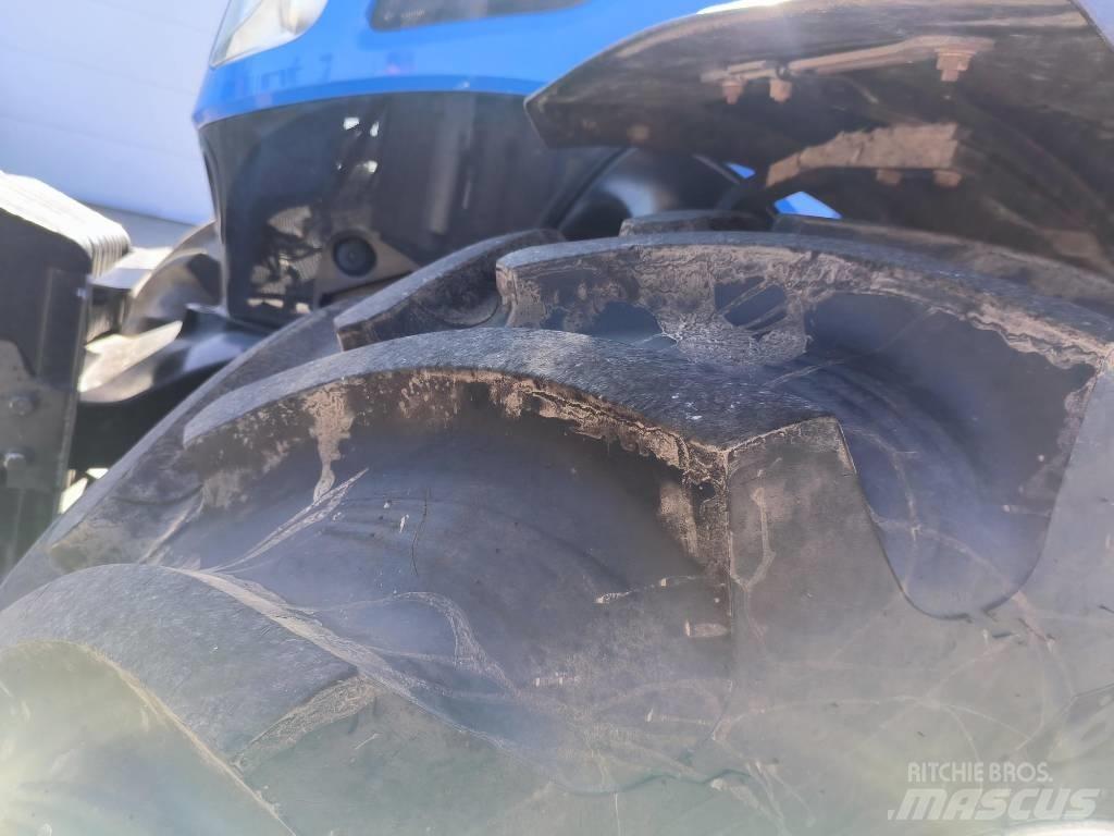 New Holland T 7.260 Трактори