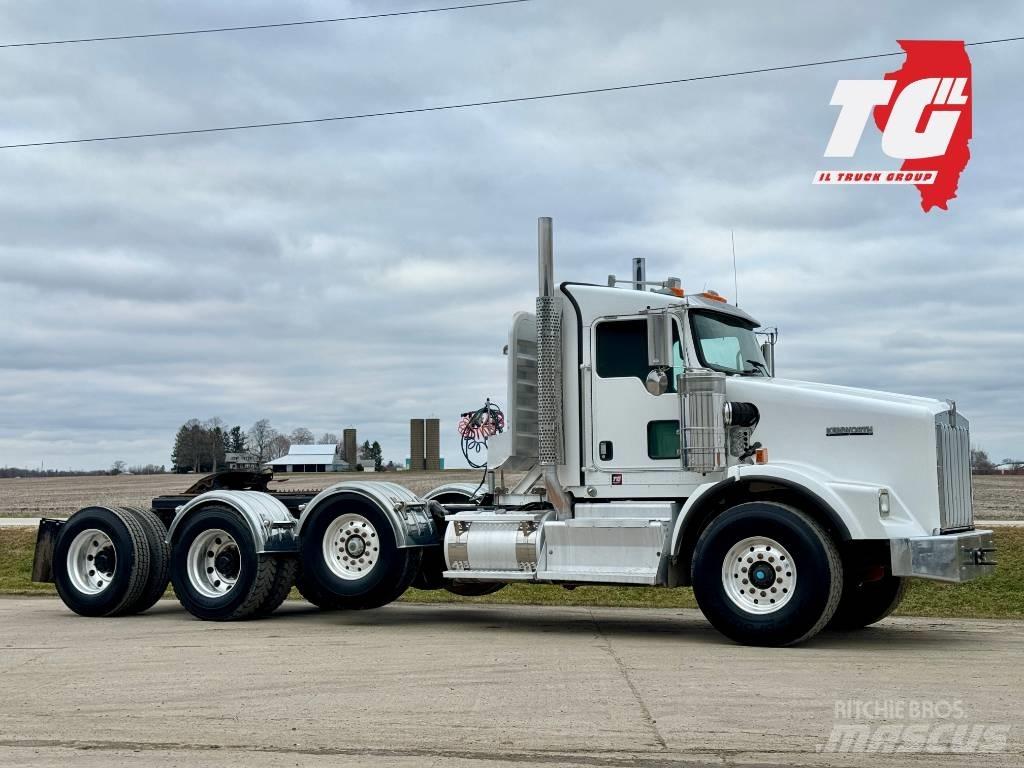 Kenworth T800 Тягачі