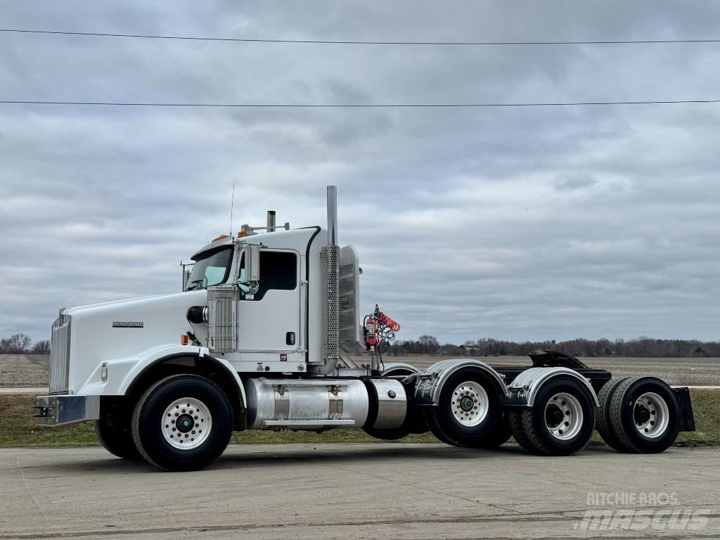 Kenworth T800 Тягачі