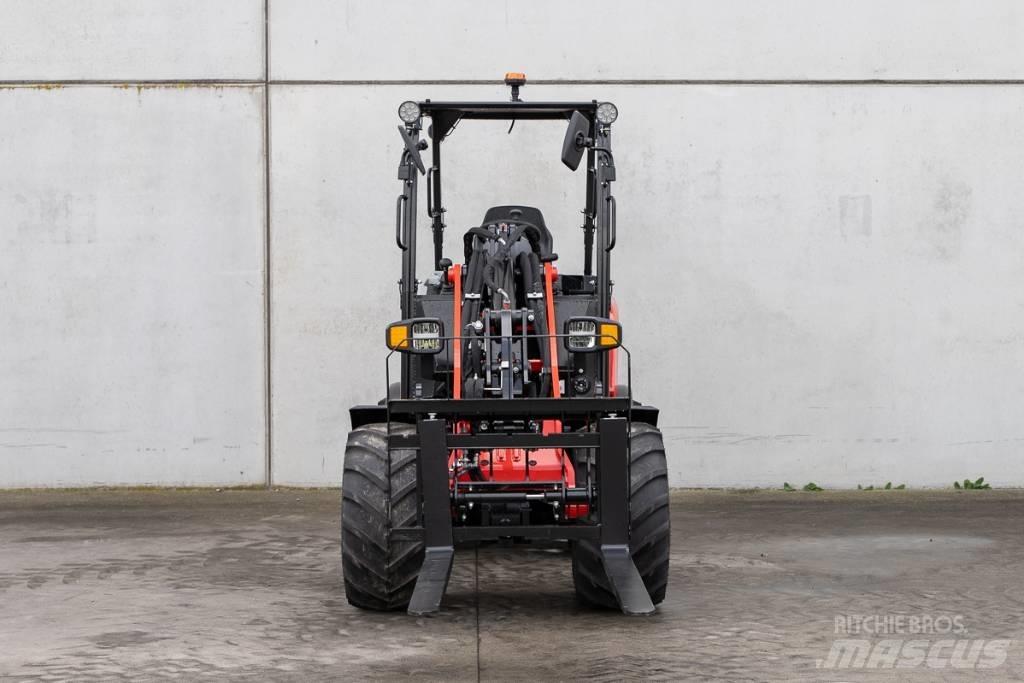 Manitou MLA 3-25H Малі навантажувачі