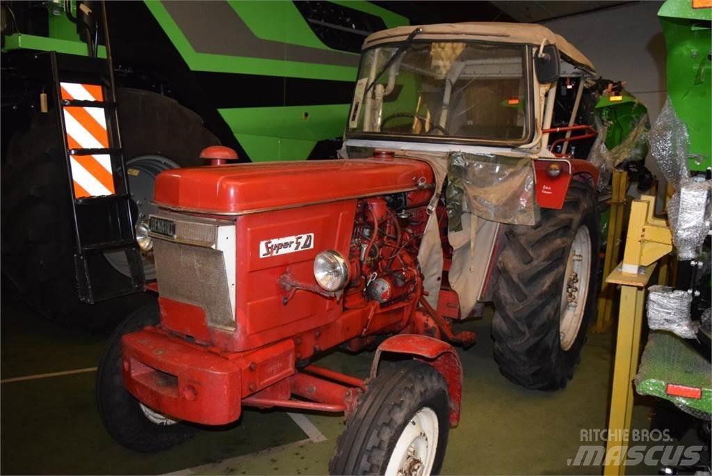 Renault Super 5D Трактори