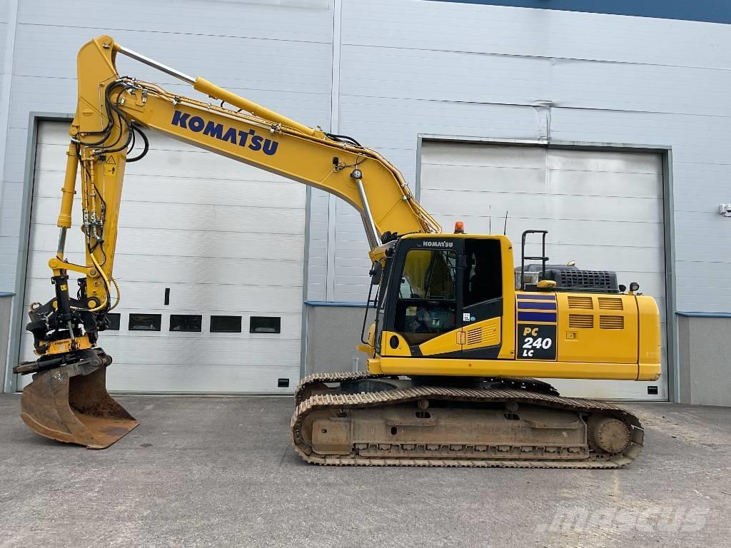 Komatsu PC240LC-11 Гусеничні екскаватори