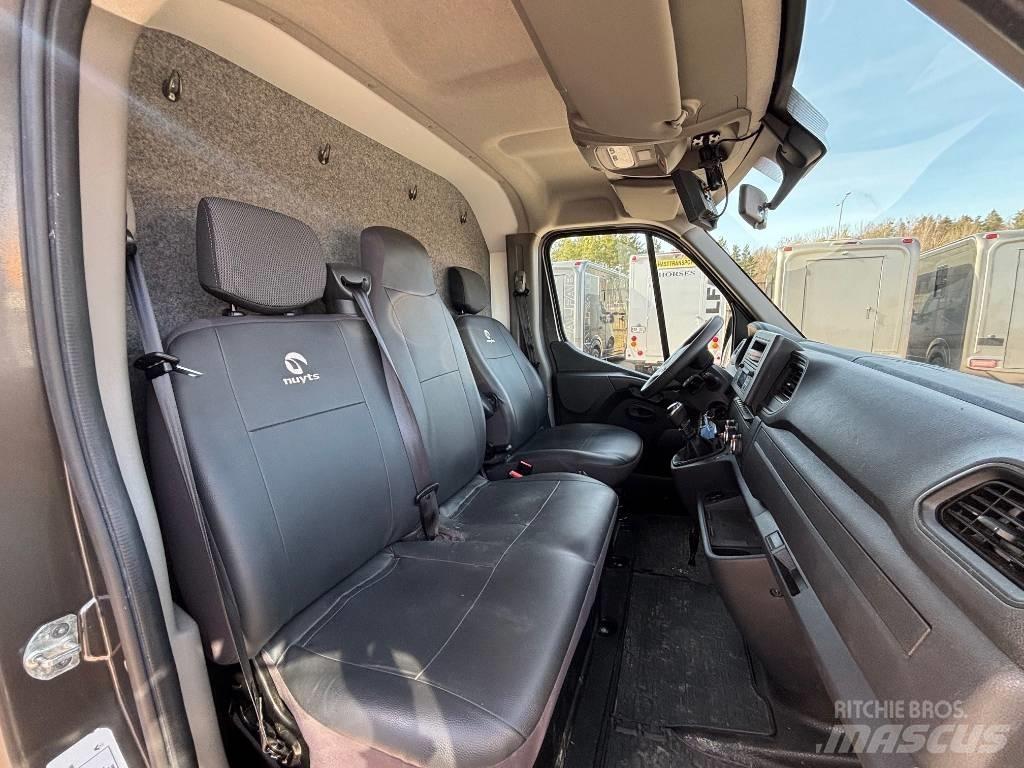 Renault Master Автотранспорт для перевезення тварин