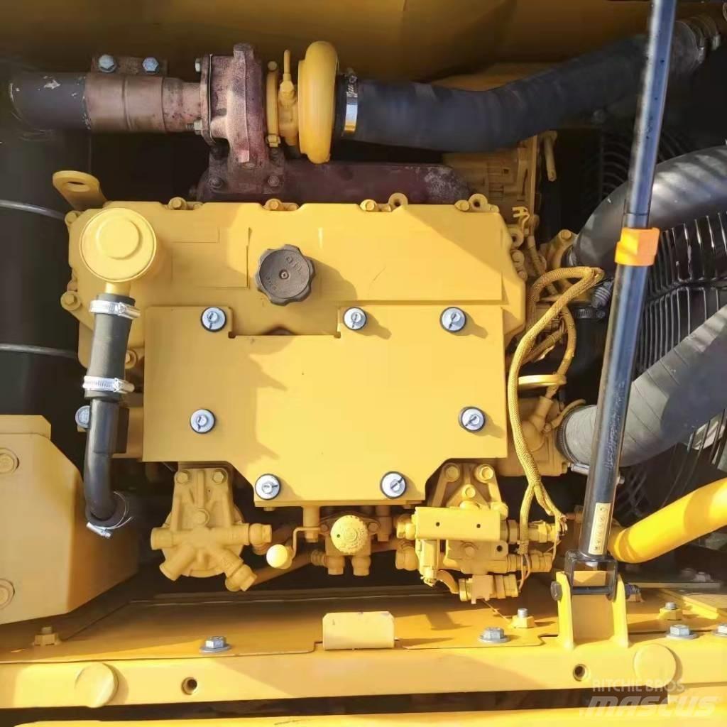 CAT 312 D Гусеничні екскаватори