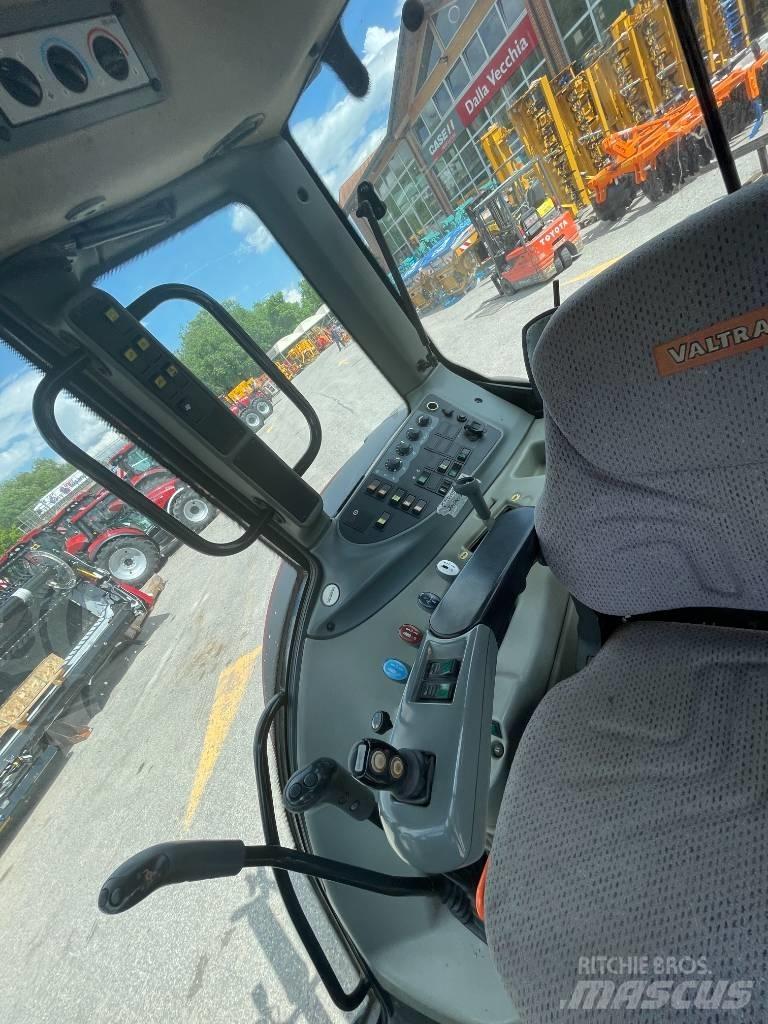 Valtra N 92 Трактори