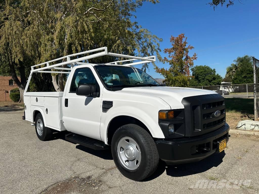 Ford F 250 SD Пікапи / Бічне розвантаження