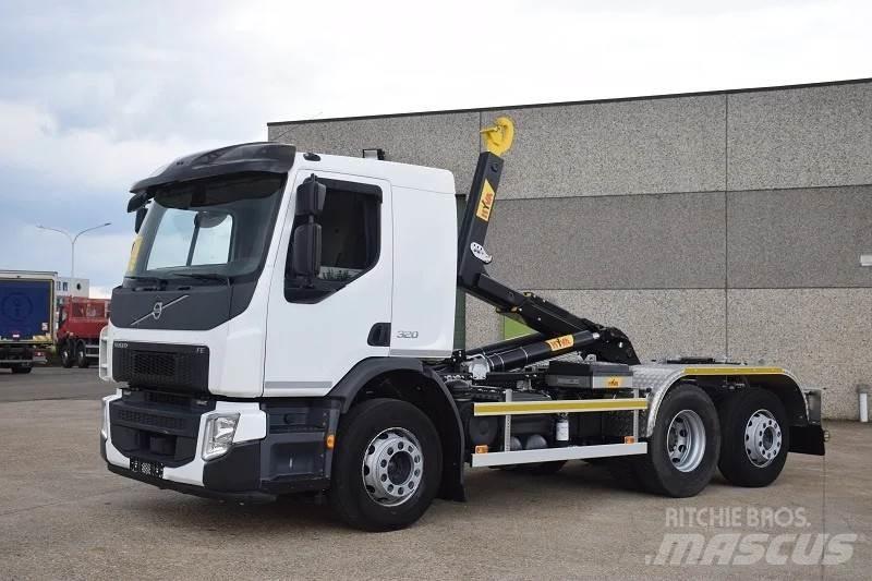 Volvo FE 320 Вантажівки з гаковим підйомом