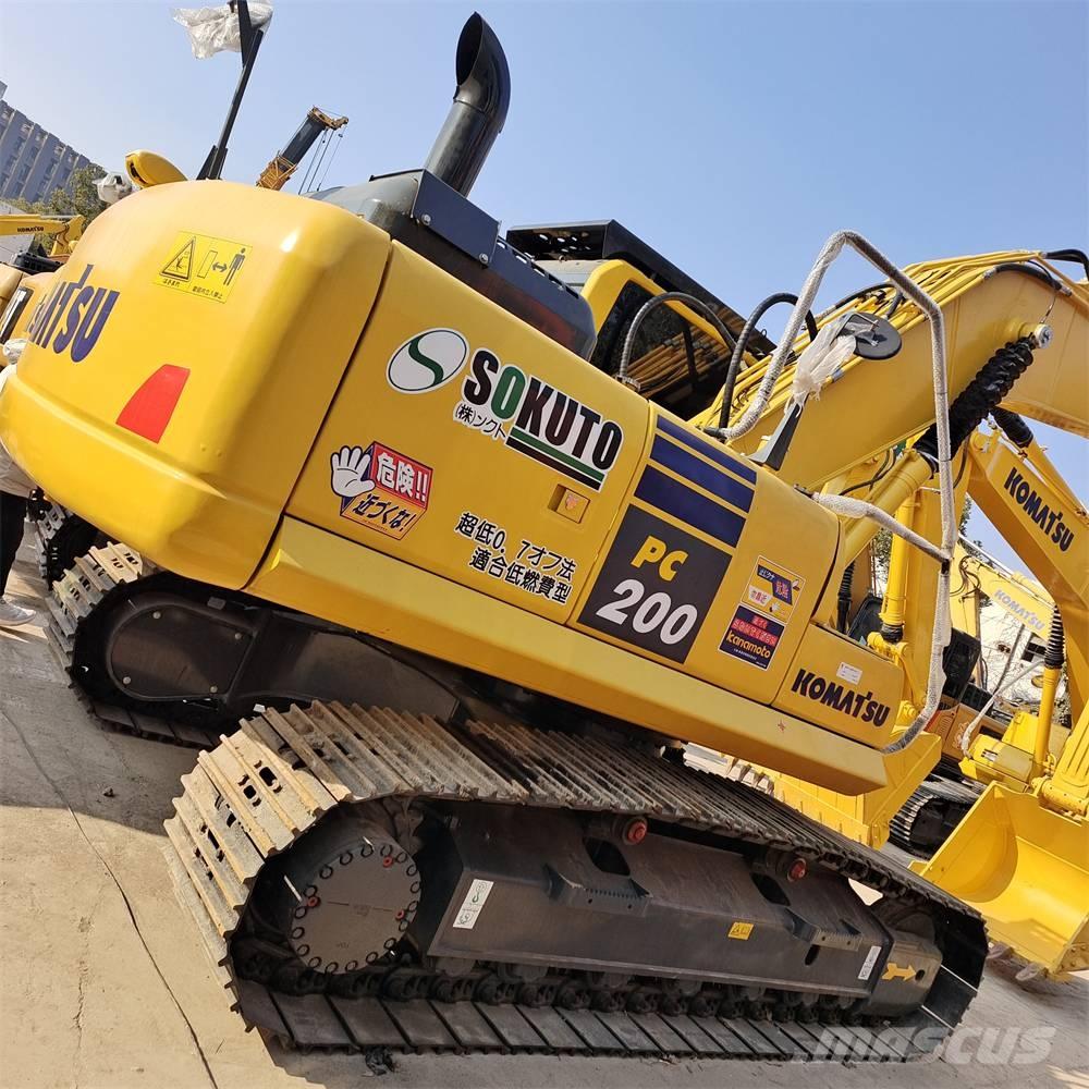Komatsu PC 200-8 Гусеничні екскаватори