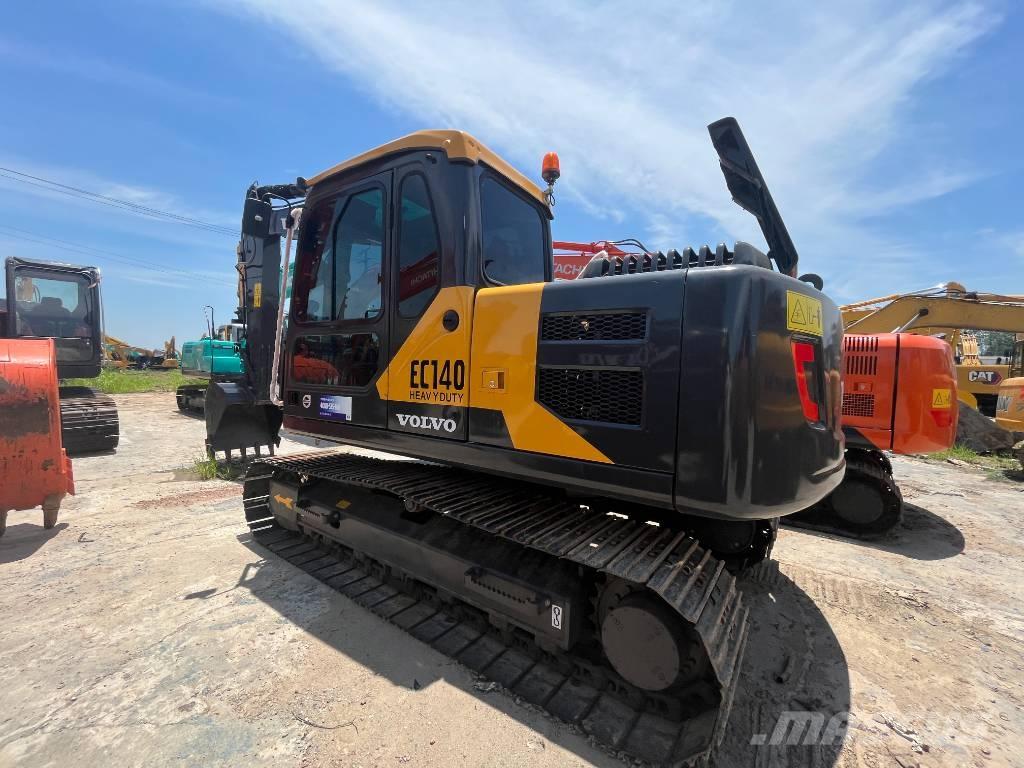 Volvo EC 140 Гусеничні екскаватори