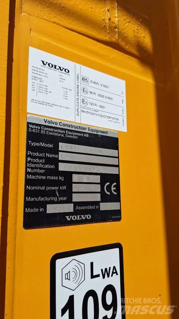 Volvo L 220 H Фронтальні навантажувачі