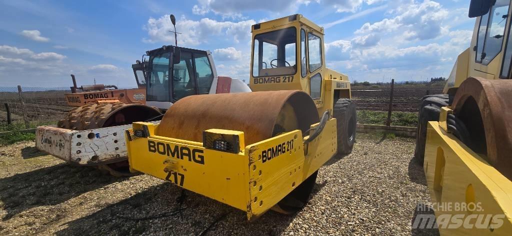 Bomag BW 217 D Грунтові котки