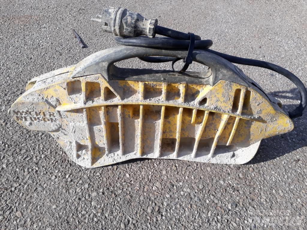 Wacker Neuson FUH20 Агрегати для відливання бетонних блоків